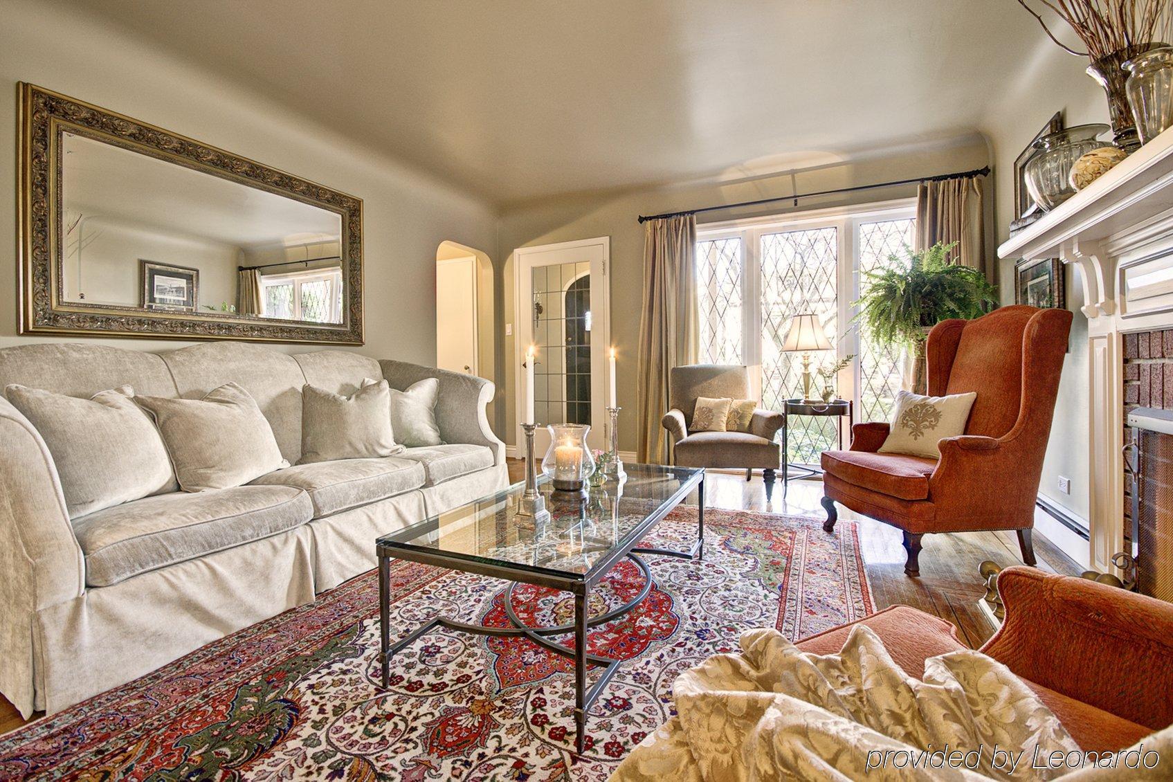 The English Bay Inn Langley Esterno foto