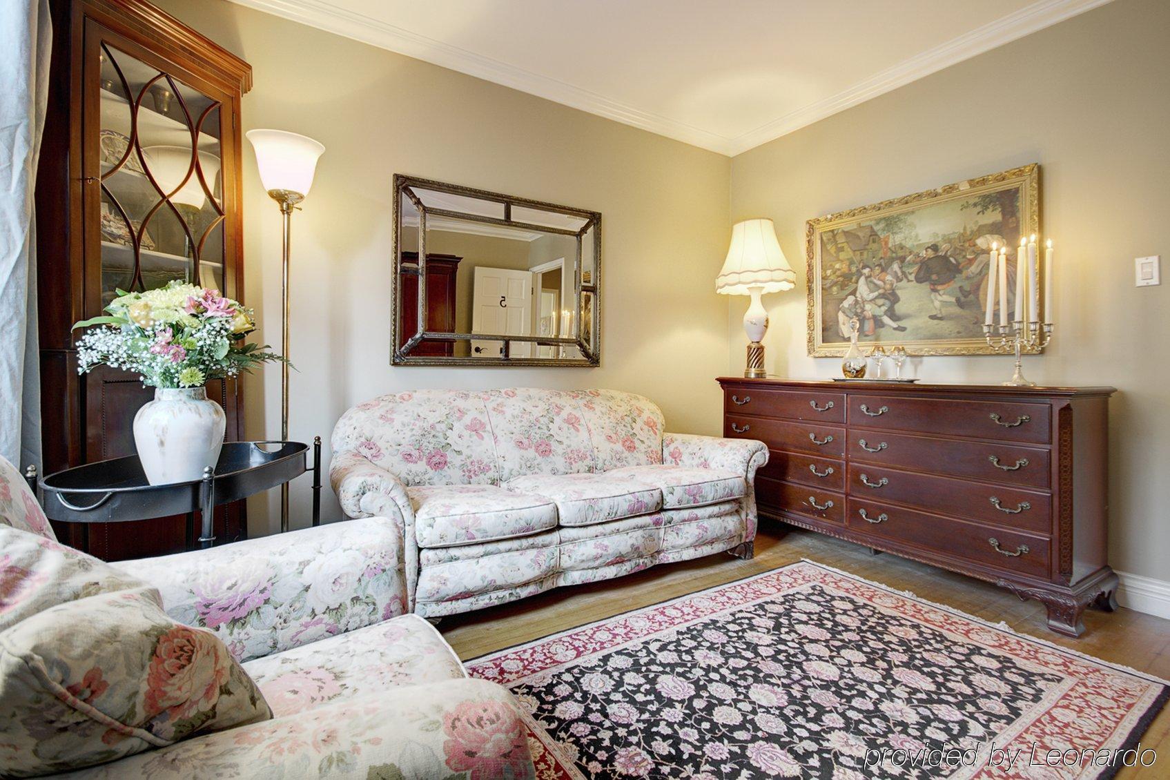 The English Bay Inn Langley Esterno foto