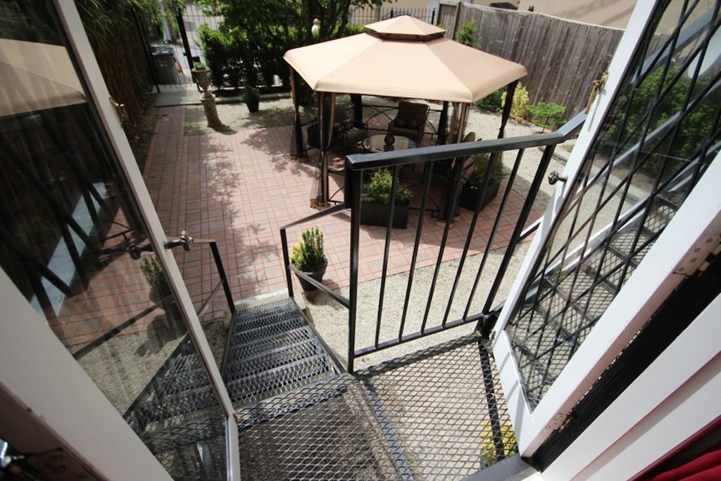 The English Bay Inn Langley Esterno foto