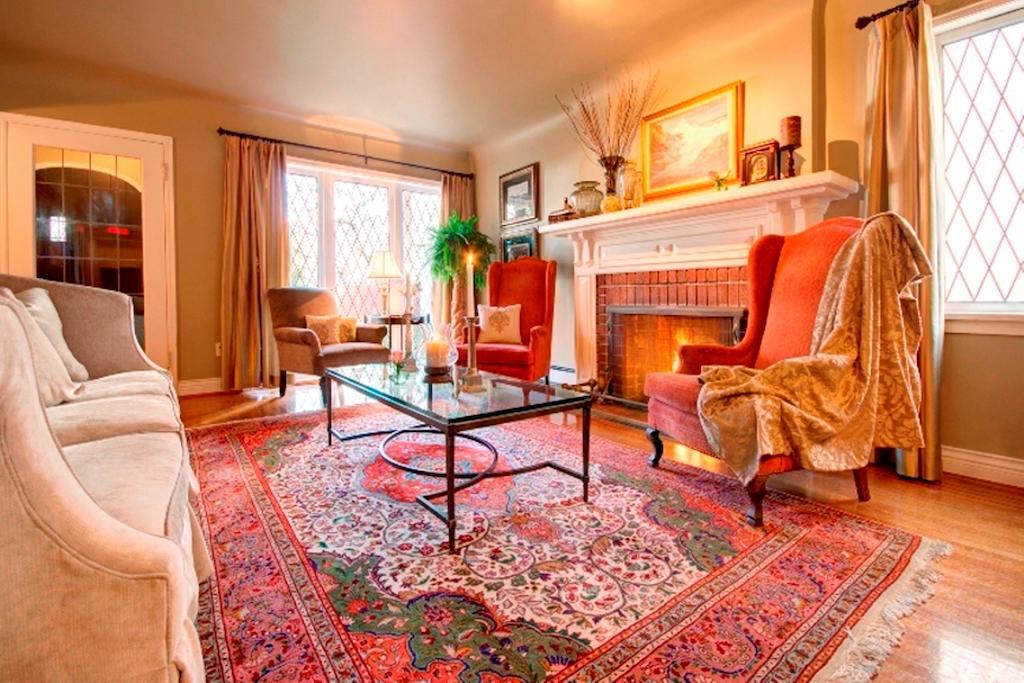 The English Bay Inn Langley Esterno foto