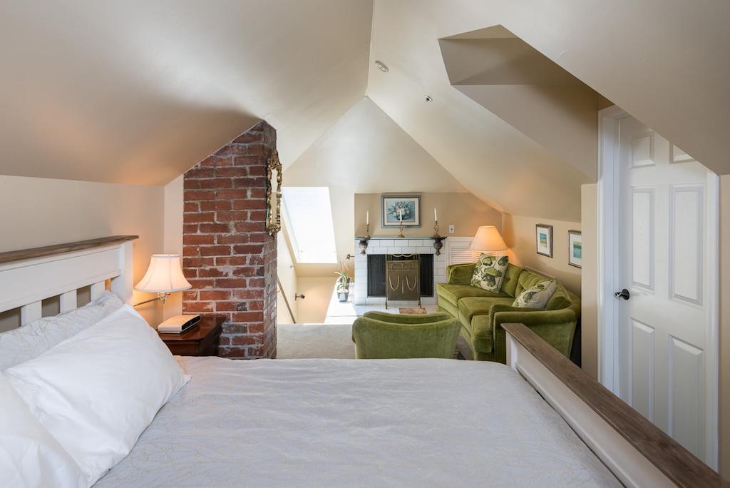 The English Bay Inn Langley Esterno foto