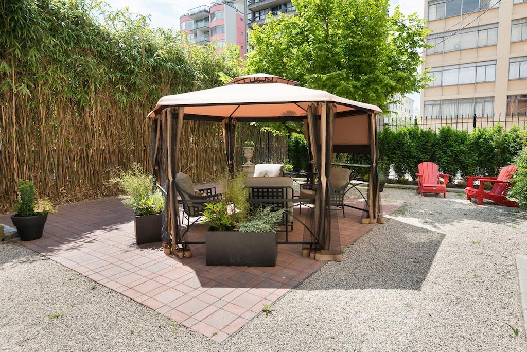 The English Bay Inn Langley Esterno foto