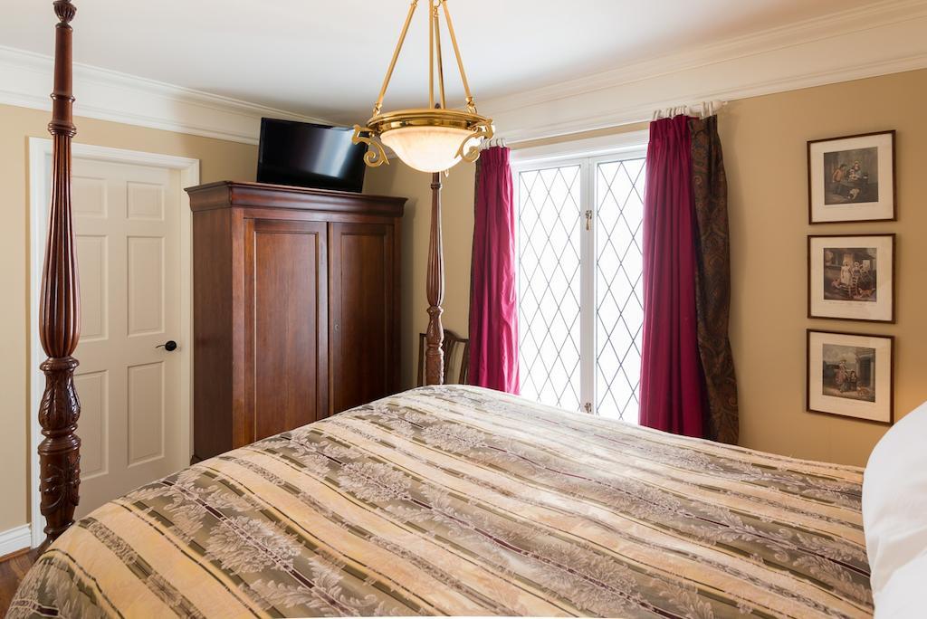 The English Bay Inn Langley Esterno foto
