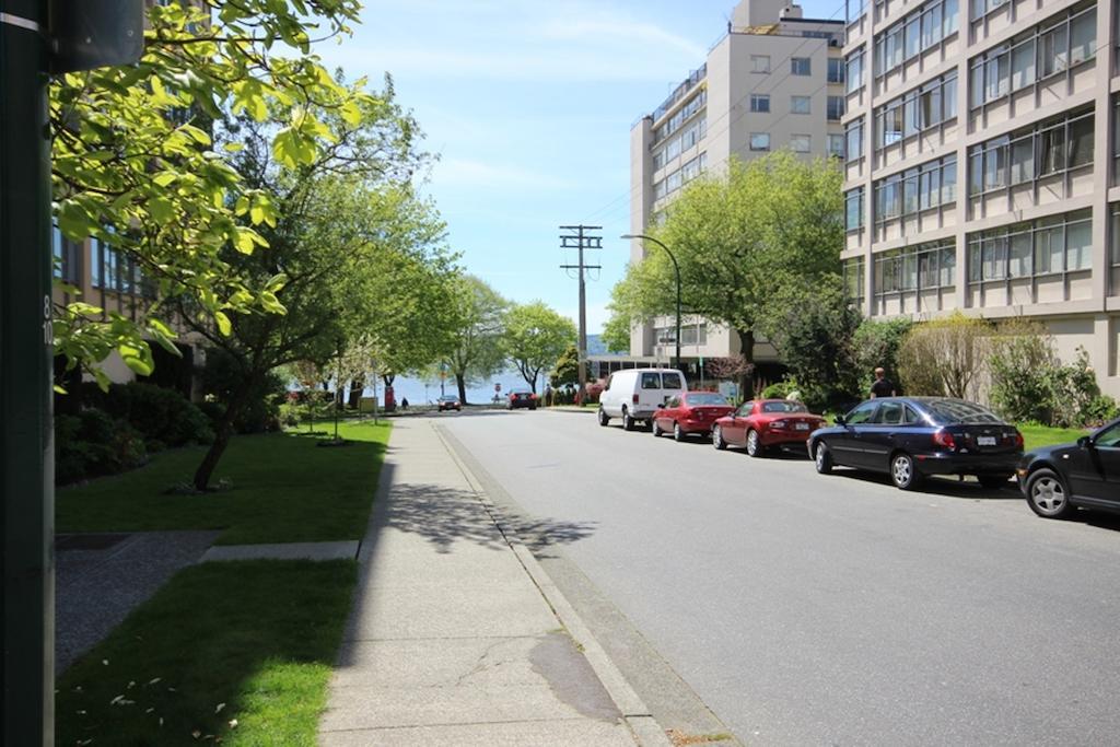 The English Bay Inn Langley Esterno foto