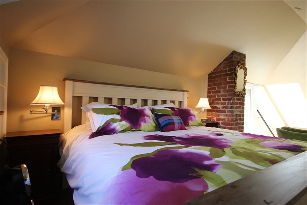 The English Bay Inn Langley Esterno foto