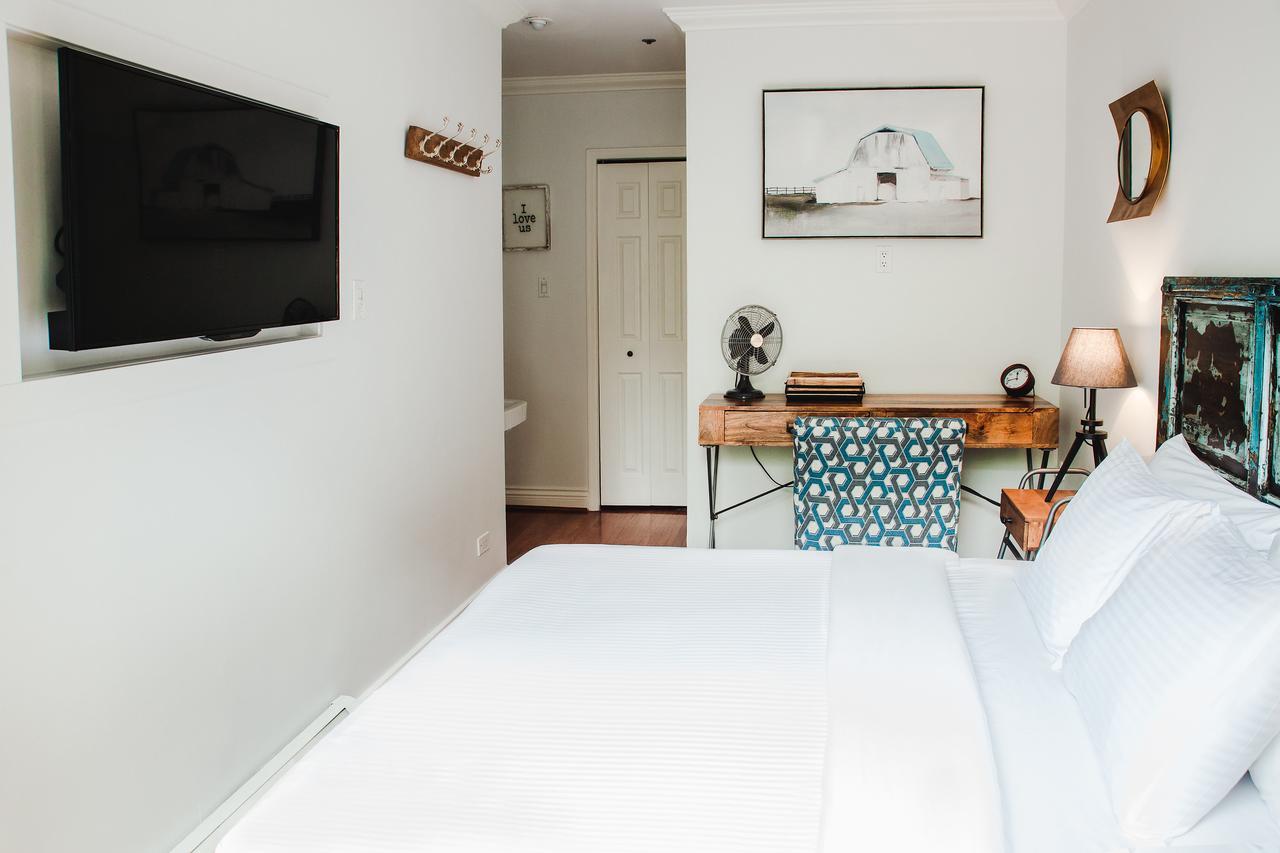 The English Bay Inn Langley Esterno foto